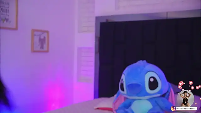 Marianamonroe  online show from April 2026 11:44:02 AM