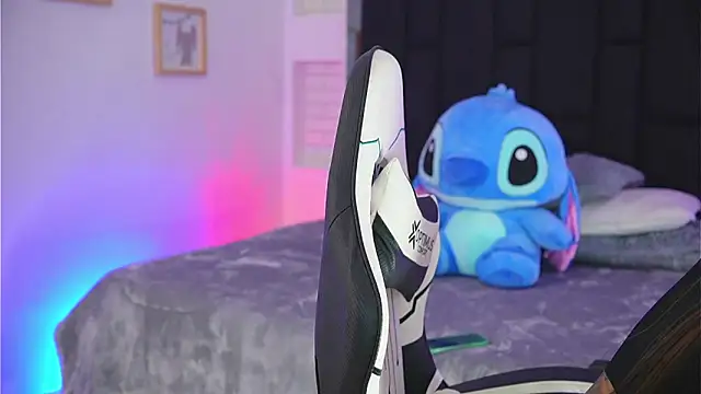 Marianamonroe  online show from April 2026 11:59:02 AM