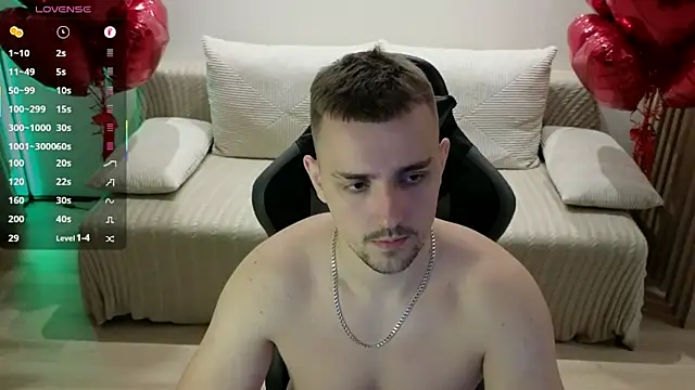 Larstar01 online show from October 2025 07:25:02 PM