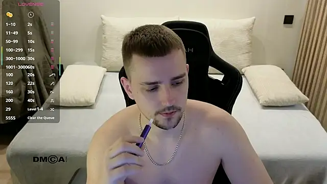 Larstar01 online show from March 2026 09:27:02 PM