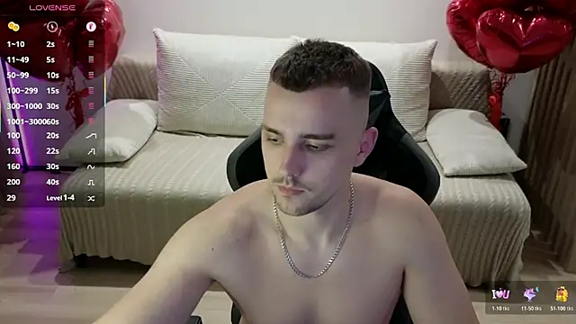 Larstar01 online show from October 2025 10:31:01 PM