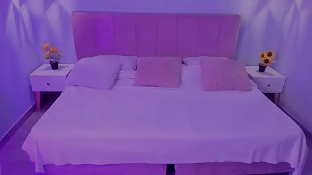 tiffani  love online show from March 2025 12:34:01 PM