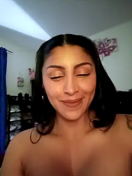 tiffani  love online show from September 2025 02:50:02 AM