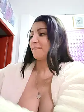 Snapshot of tiffani__love chatting on February 2026 11:16:01 AM tiffani love online show from February 2026 11:16:01 AM