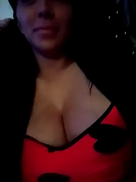 tiffani  love online show from October 2025 12:17:02 PM