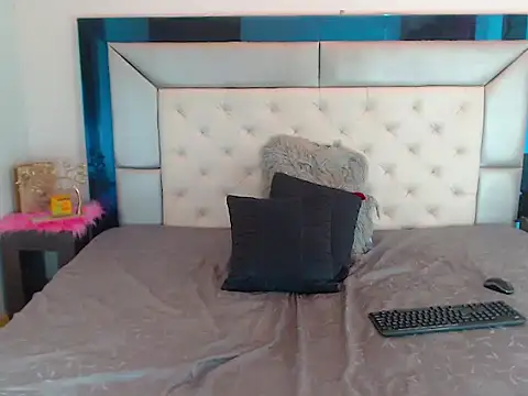 kerliythariana online show from May 2026 12:10:02 AM
