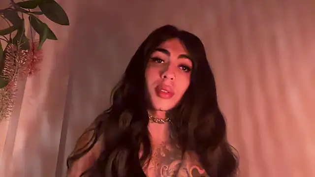 Snapshot of babybriexxx chatting on December 2025 04:01:01 AM babybriexxx online show from December 2025 04:01:01 AM