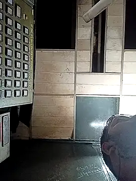 DeepakXxxR86 online show from February 2026 02:37:02 PM