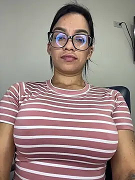 lulu kis online show from April 2026 02:27:01 AM