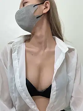 Lucy-Gold online show from March 2026 05:37:01 AM