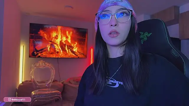 MarianaBranzz online show from March 2026 07:15:01 PM