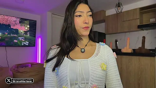 MarianaBranzz online show from April 2026 04:08:02 PM