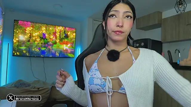 MarianaBranzz online show from April 2026 01:45:02 PM