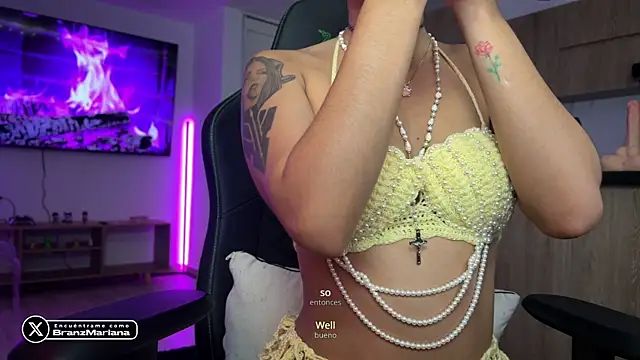 MarianaBranzz online show from May 2026 02:43:02 PM
