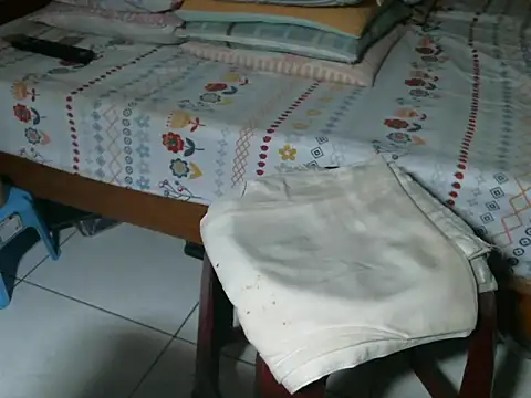 Snapshot of triangle0623 chatting on October 2025 10:49:02 AM triangle0623 online show from October 2025 10:49:02 AM