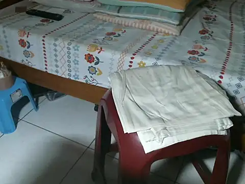 Snapshot of triangle0623 chatting on October 2025 10:27:02 AM triangle0623 online show from October 2025 10:27:02 AM