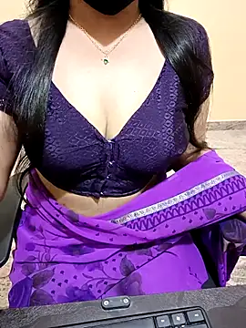 Snapshot of Nithya_05 chatting on September 2025 04:57:01 AM Nithya 05 online show from September 2025 04:57:01 AM