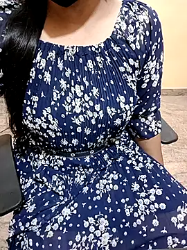 Snapshot of Nithya_05 chatting on November 2025 08:07:02 AM Nithya 05 online show from November 2025 08:07:02 AM