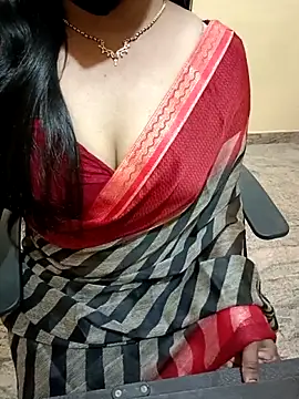 Snapshot of Nithya_05 chatting on October 2025 04:39:01 PM Nithya 05 online show from October 2025 04:39:01 PM
