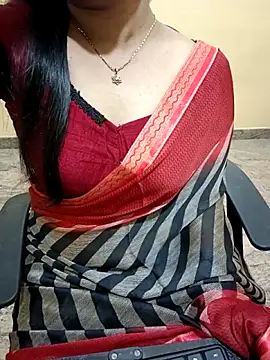 Snapshot of Nithya_05 chatting on September 2025 06:37:01 PM Nithya 05 online show from September 2025 06:37:01 PM