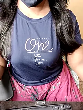 Snapshot of Nithya_05 chatting on December 2025 06:45:02 AM Nithya 05 online show from December 2025 06:45:02 AM