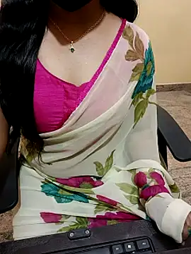 Snapshot of Nithya_05 chatting on September 2025 06:18:02 PM Nithya 05 online show from September 2025 06:18:02 PM