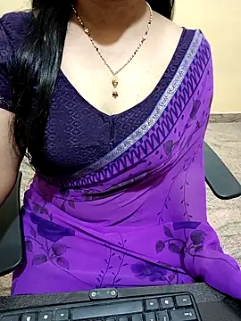 Snapshot of Nithya_05 chatting on October 2025 04:33:01 AM Nithya 05 online show from October 2025 04:33:01 AM