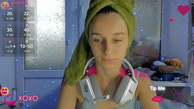  Nika Kik online show from September 2025 03:21:02 PM