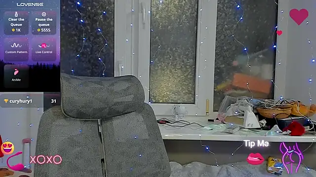  Nika Kik online show from September 2025 08:33:01 PM