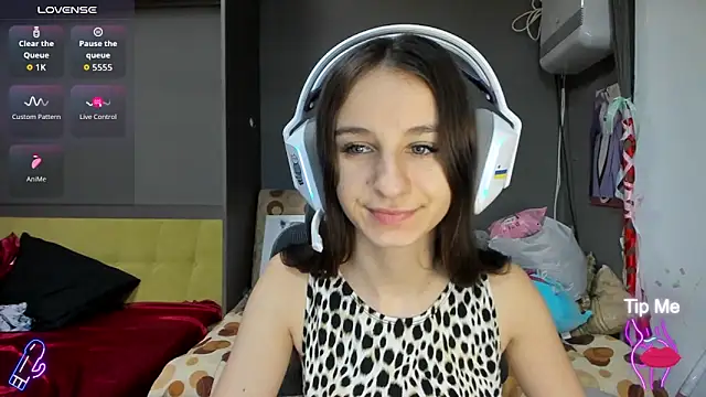  Nika Kik online show from December 2025 03:57:02 PM