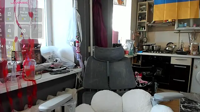 Snapshot of _Nika_Kik chatting on June 2026 11:22:02 AM Nika Kik online show from June 2026 11:22:02 AM