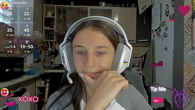  Nika Kik online show from September 2025 02:57:02 PM