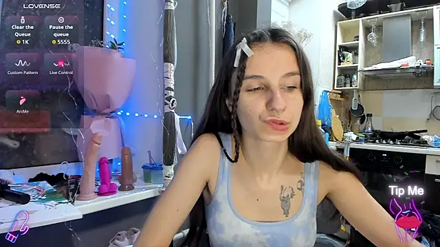  Nika Kik online show from November 2025 04:07:02 PM