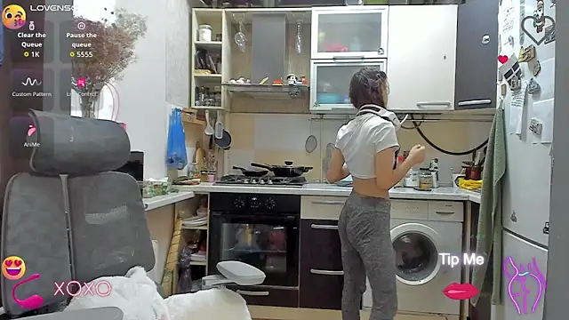  Nika Kik online show from September 2025 02:02:01 PM