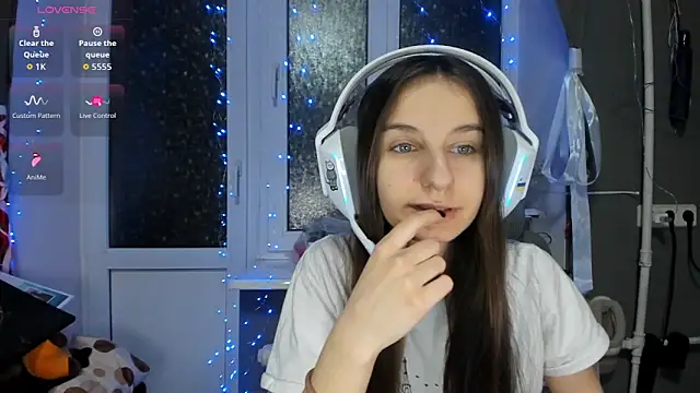  Nika Kik online show from February 2026 06:41:02 PM