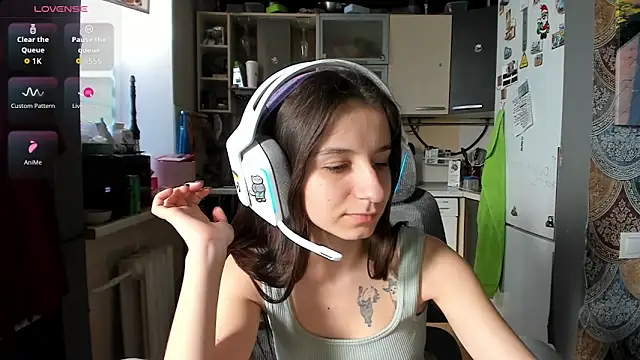  Nika Kik online show from March 2026 01:04:02 PM