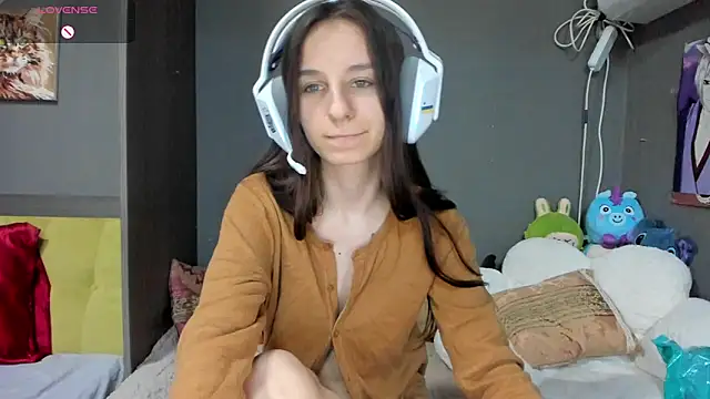  Nika Kik online show from April 2026 06:03:01 PM