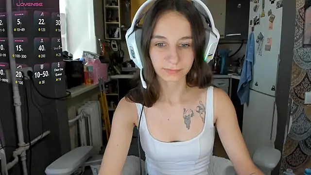 Snapshot of _Nika_Kik chatting on July 2026 05:19:02 AM Nika Kik online show from July 2026 05:19:02 AM