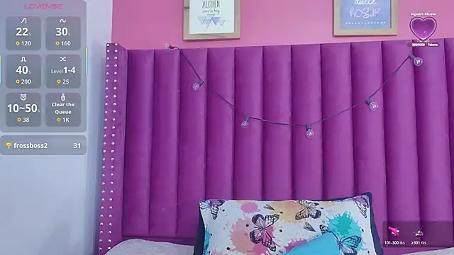 kinkyhousewifee online show from December 2025 02:54:02 AM