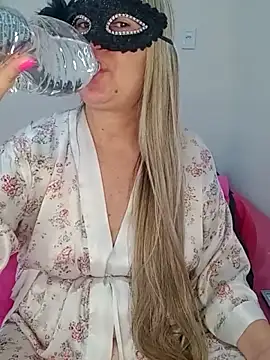 titiasexy online show from October 2025 03:22:02 PM