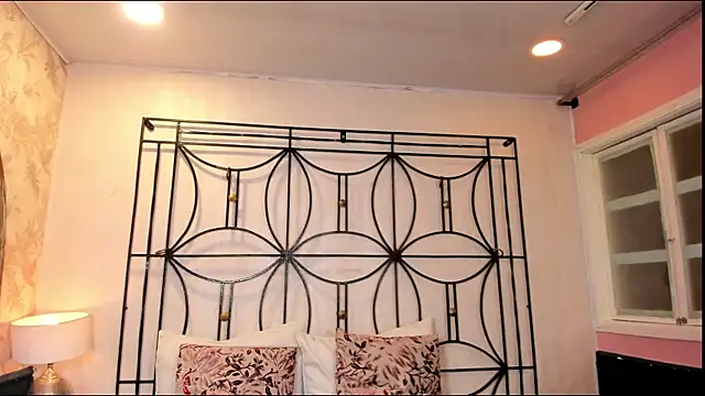 Snapshot of nahomi_sweett chatting on October 2025 11:00:01 AM nahomi sweett online show from October 2025 11:00:01 AM