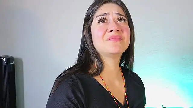 nahomi sweett online show from April 2026 10:39:01 AM