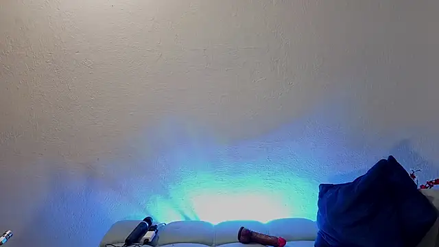 nahomi sweett online show from April 2026 10:53:01 AM