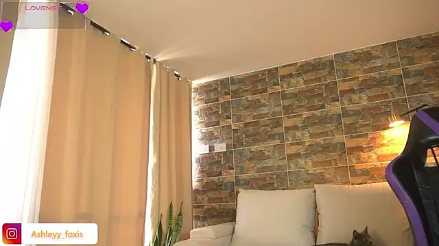 Ashleey Fox online show from March 2026 09:21:01 PM