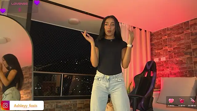 Ashleey Fox online show from February 2026 11:39:01 PM