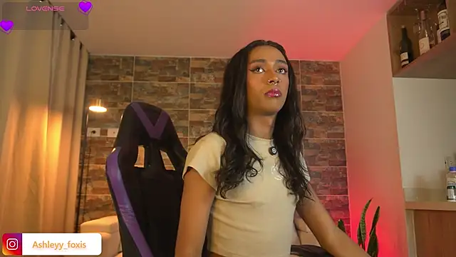 Ashleey Fox online show from February 2026 02:43:02 AM