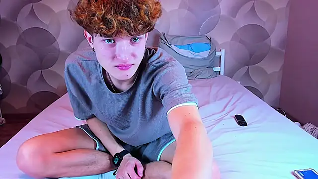 Ian Flor online show from December 2025 05:56:02 PM