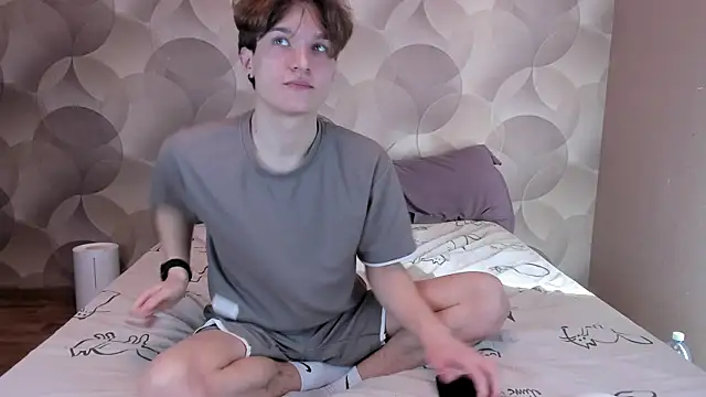 Ian Flor online show from April 2026 11:17:01 AM