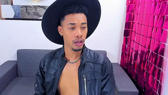 Snapshot of Hottwinkguys chatting on January 2025 05:54:02 PM Hottwinkguys online show from January 2025 05:54:02 PM