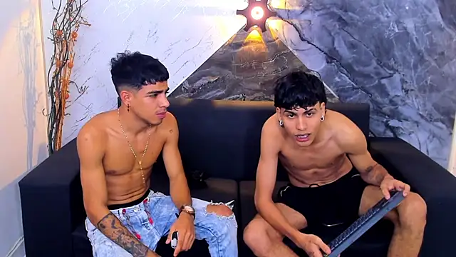 Snapshot of Hottwinkguys chatting on January 2025 04:16:02 AM Hottwinkguys online show from January 2025 04:16:02 AM